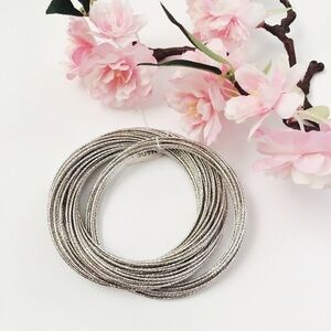 Last 1! Silver sparkle interlocked bangle set